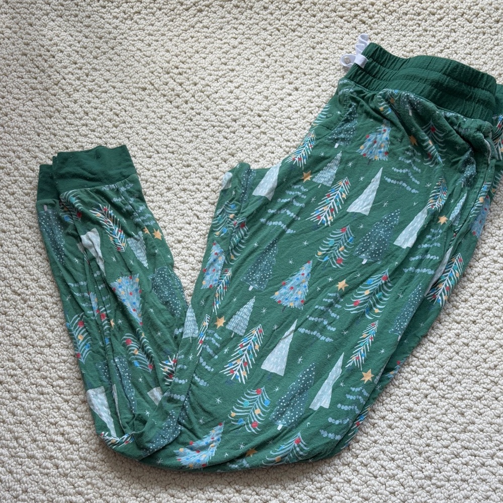 Little Sleepies women’s Green Tree Print Pajama Bottoms, size small
